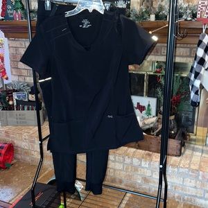 Cherokee Infinity scrubs